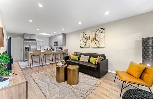 Loring Heights Apartment | Luxury Apartment in West Midtown