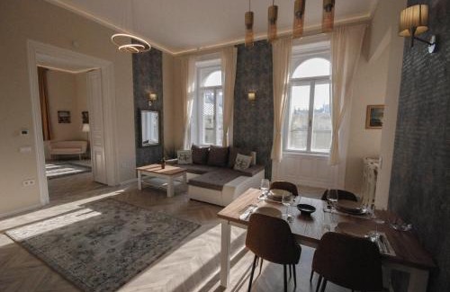 Terezvaros Apartment | Luxury Apartment Opposite Budapest Opera, Central, AC, Metro 1, Sleeps 6