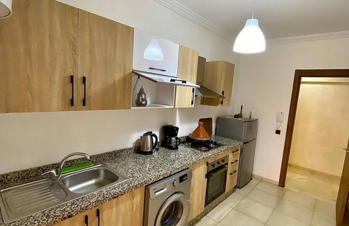 Hivernage Apartment | Luxury apartment with pool view next to the train station in Gueliz