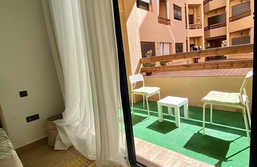 Hivernage Apartment | Luxury apartment with pool view next to the train station in Gueliz