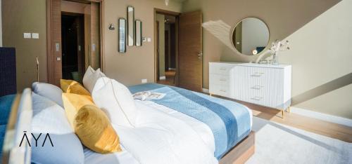 Al Wasl Apartment | Luxury Apartment with Pool, Patio & Gym in City Walk By ĀYA Boutique