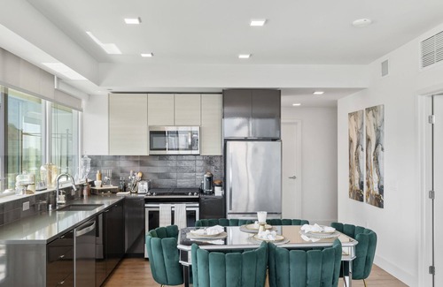 East Village Apartment | Luxury Apt in Beautiful Downtown San Diego with Epic Amenities