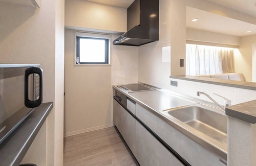 Kita Apartment | Luxury apt in prime location 65 2BR up to 8 Pax/Osaka Ōsaka