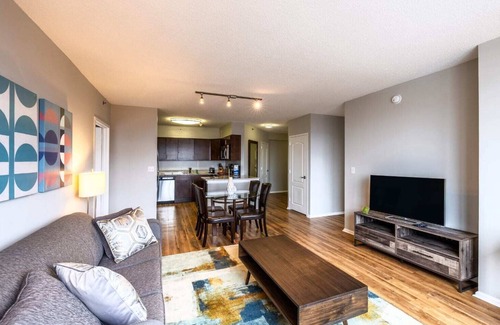 White Plains Apartment | Luxury Apt with Gym - BSC-202J