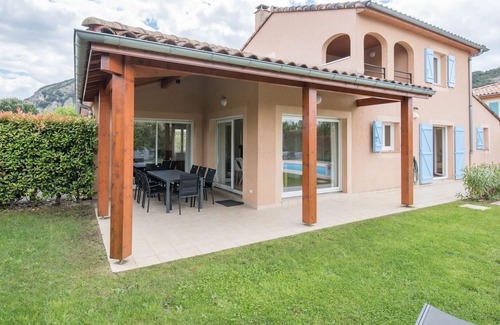 Vallon-Pont-d'Arc Villa | Luxury Ardeche Villa | Villa Lumiere | 4 Bedrooms | Private Pool | Perfect for Families