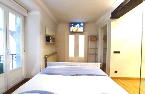 Vitoria-Gasteiz Old Town Apartment | Luxury Arquillos Vitoria