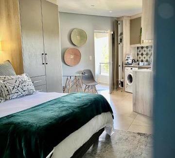 Stellenbosch Central Apartment | Luxury at The Den