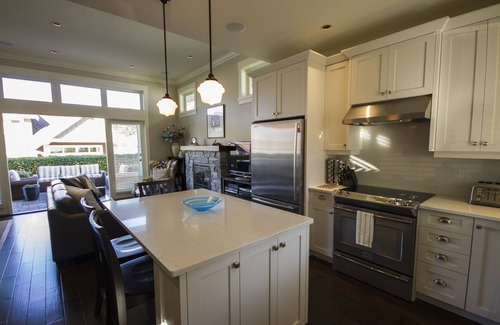 Regional District of Nanaimo House | Luxury Beach House 3 Bedroom Ocean View - Pool