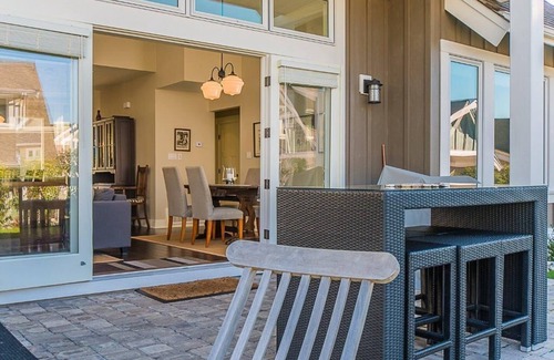Regional District of Nanaimo House | Luxury Beach House 3 Bedroom Ocean View - Pool