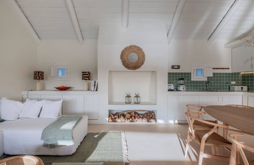 Carvalhal Villa | Luxury Beach House - only a short walk to the sea