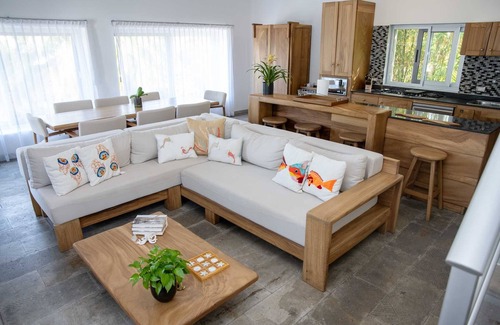 Playacar Fase I Villa | Luxury Beach Villa Ideal for a Multi-Family Stay in Playacar – 4BR – 2 Familiesn