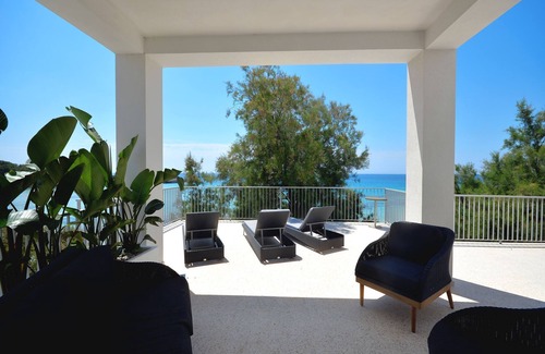 Marina di Pulsano Villa | Luxury beach villa in Puglia sleeps 12