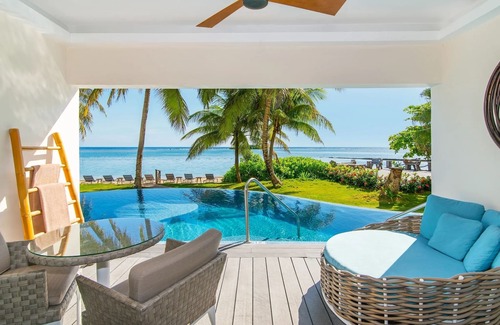 Montego Bay Resort | Luxury Beachfront All Inclusive Resort Jamaica Swim Out Ocean View