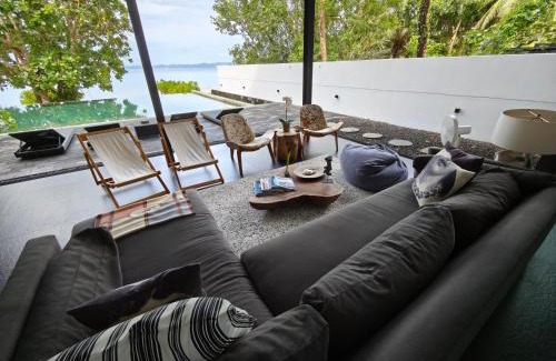 Pa Klok Villa | Luxury Beachfront AMANA Villa 4 Br at Ta-Ke Residence A