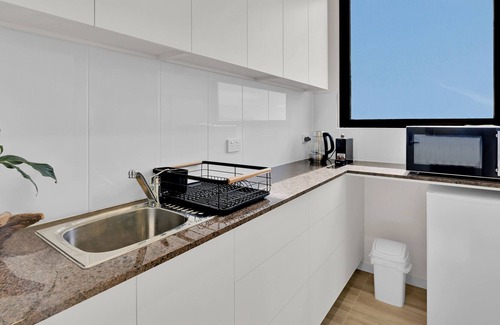 North Ward Apartment | Luxury Beachfront Studio on the Townsville Strand
