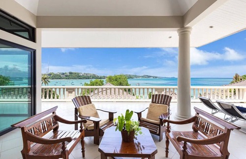 Wichit Villa | Luxury Beachfront Tai Pan Villa