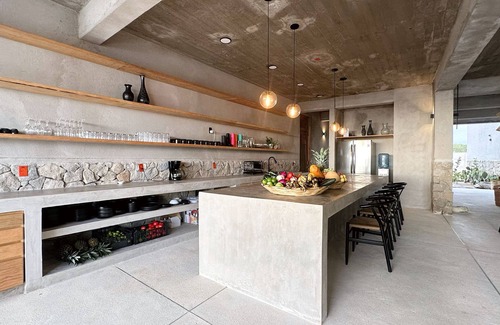 Santa Maria Colotepec House | Luxury Beachfront Villa in Puerto Escondido - Casa Entremuros