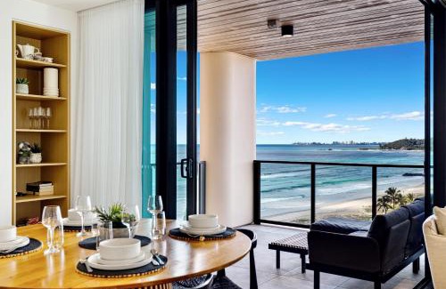 Palm Beach Apartment | Luxury Beachside Apartment - The Hemingway