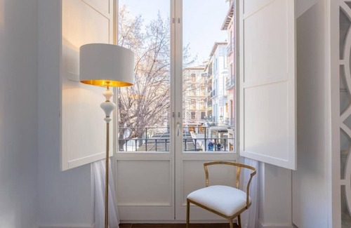 Granada City Center Apartment | Luxury BibRambla Apartment