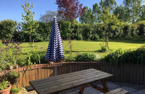 Le Ferre Cottage | Luxury Boutique style Gite with secluded sunny garden & hot-tub*