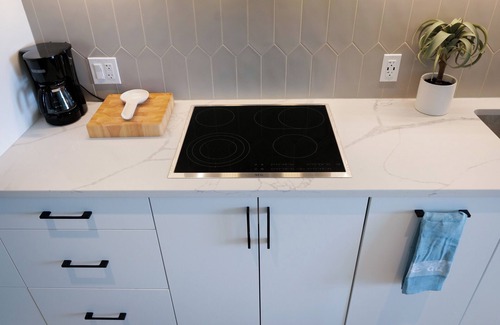 Kitchener Condo | Luxury Brand New Private Suite 2 BHK in Kitchener Ontario, at a Prime Location.