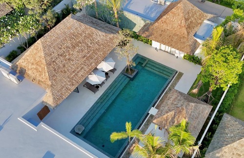 Thep Kasattri Villa | Luxury brand new villa with maid Anchan Tropicana
