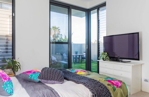 Bronte House | Luxury Bronte Home near Beach - Amazing views