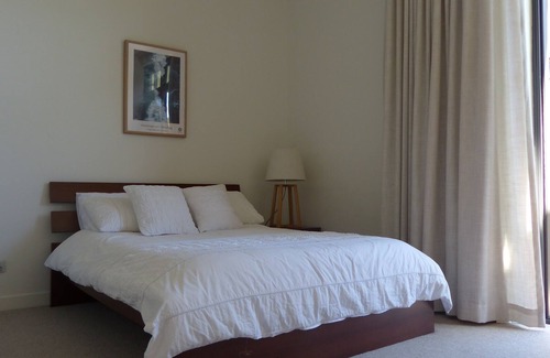 Bronte House | Luxury Bronte Home near Beach - Amazing views