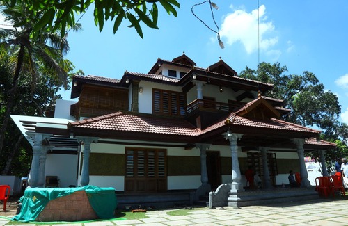 Alwaye Villa | luxury budget and cheapest villa homestay