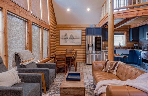 Kamas Cabin | Luxury Cabin at Mirror Lake Retreat
