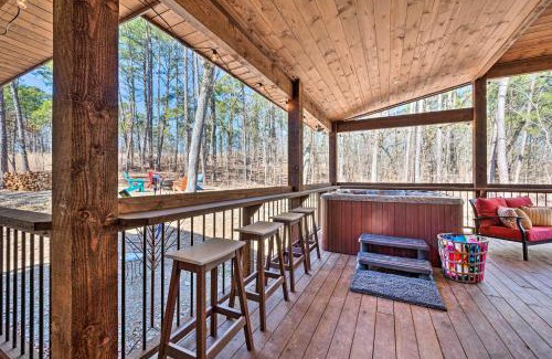 Broken Bow House | Luxury Cabin Getaway 1 Mi To Broken Bow Lake!