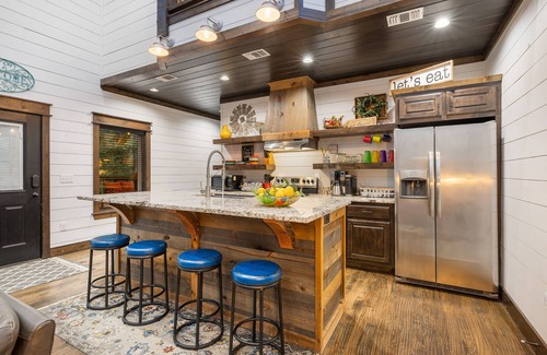 Broken Bow Cabin | Luxury Cabin Getaway: 1 Mi To Broken Bow Lake!