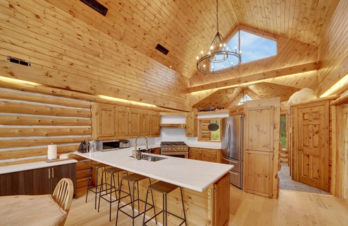 Trent Lakes Cabin | Luxury Cabin On Private 100+ Acre Beachfront Lake!