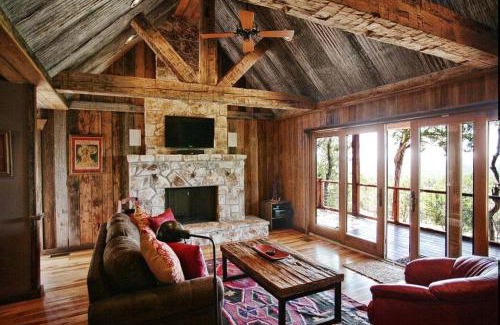 Wimberley House | Luxury Cabins @Stony Ridge-Ruby