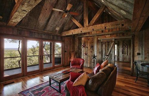 Wimberley House | Luxury Cabins @Stony Ridge-Ruby