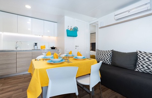 Reschigliano RV Rental | Luxury Camp at Union Lido