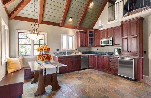Davis Other | Luxury Castle Retreat at UC Davis