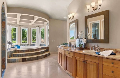 Davis Other | Luxury Castle Retreat at UC Davis