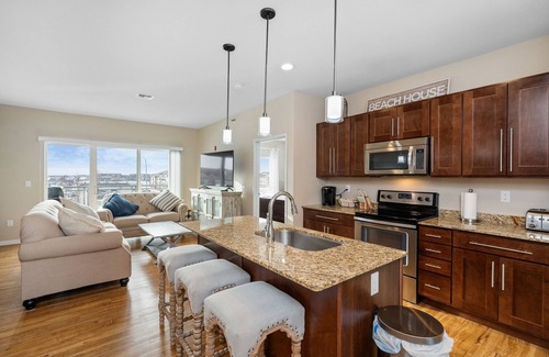 Grand Forks Apartment | Luxury Centrally Located Apartment