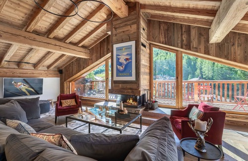 Le Fornet Ski Chalet | Luxury Chalet Near Ski Lifts with Wellness Area, Terrace, and Catering in Val-d'Isère