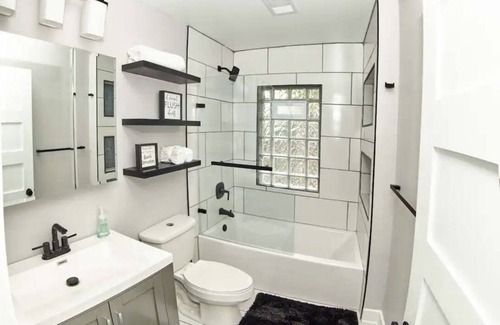 Covington House | Luxury Cincinnati City View Home