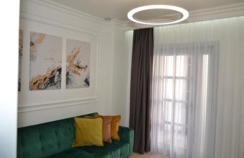 Curtea De Arges Apartment | Luxury City Studios