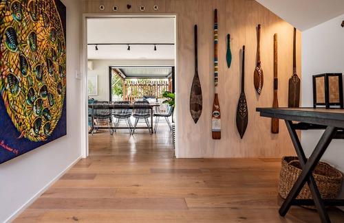 Manly House | Luxury clifftop retreat with 180° views and private access to beach