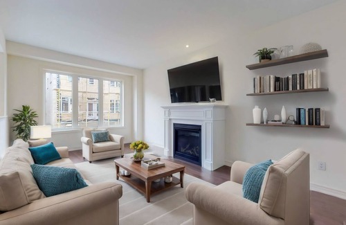 Brampton House | Luxury Comfort and Convenience