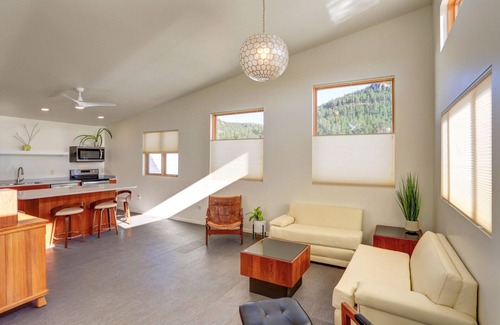 Nemo House | Luxury & Comfort · Heart of the Black Hills · Heated Saltwater Pool · Week -10%