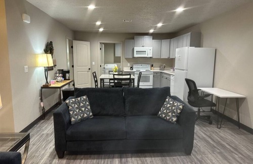 Portales Apartment | Luxury Comforts in small town!