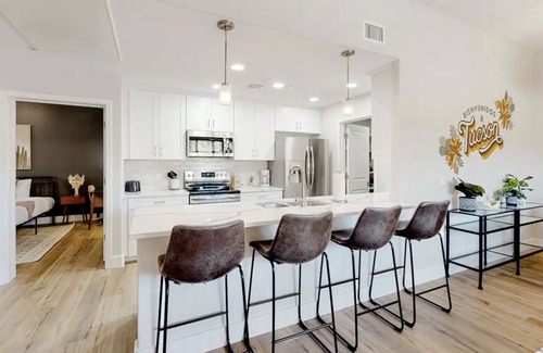Tucson Condo | Luxury Condo 2BR Best Location!