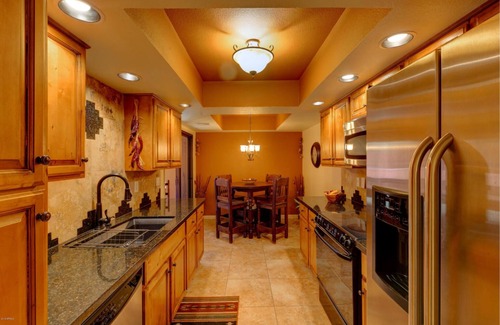 Paradise Valley Village Condo | Luxury Condo at Anasazi Village - 2 Bed/2 Bath