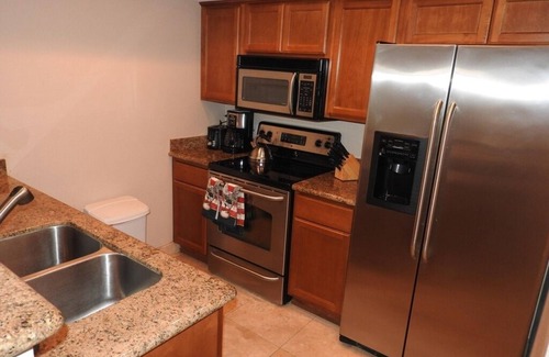 Camelback East Condo | Luxury Condo By Biltmore Country Club Golf Course off of Camelback and 32nd.