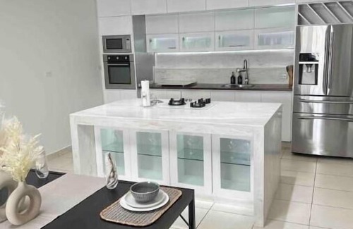 Cole Bay House | Luxury Condo in Simpson Bay